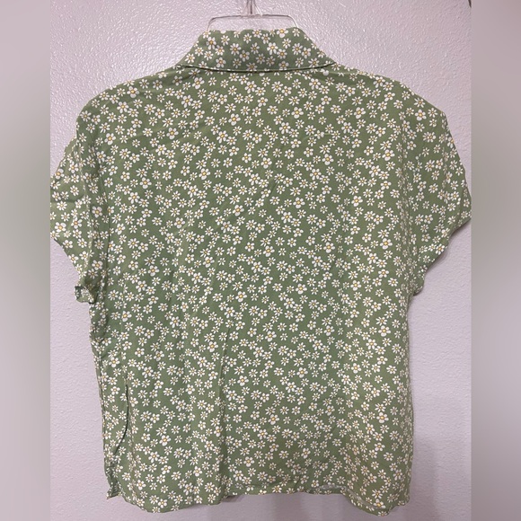 NWT PacSun Green Daisy Blouse Wmn Size Small - Picture 3 of 6
